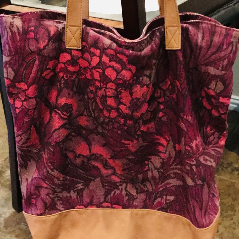 Women’s Merona Tote Bag / NEW with Tags